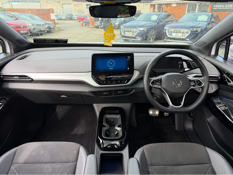 2023 Volkswagen ID.4 - image 25