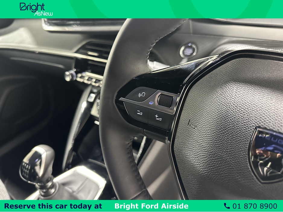 2025 Peugeot 2008 - image 16