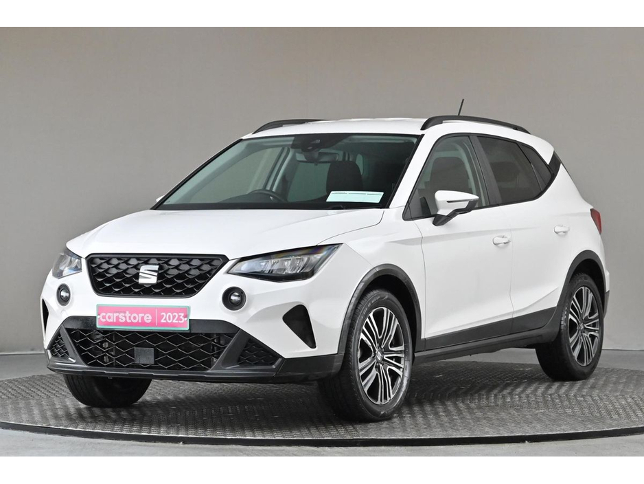 2023 SEAT Arona - image 3