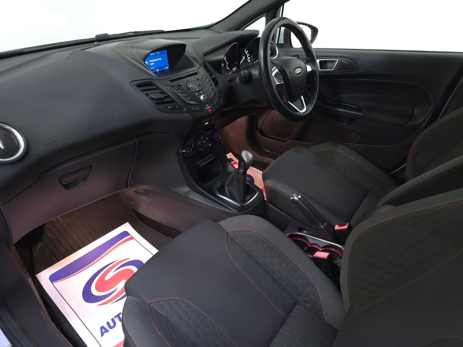 2017 Ford Fiesta  €11,950