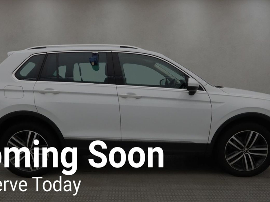 2023 Volkswagen Tiguan ELEGANCE 1.4 HYBRID * TOP SPEC * // OPENING PAN ROOF // HEATED SEATS // APPLE CARPLAY/ANDROID AUTO €29,750