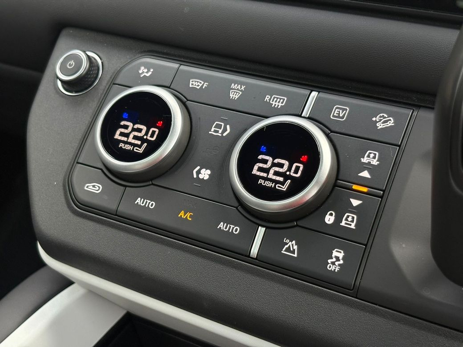 2025 Land Rover Defender - image 17