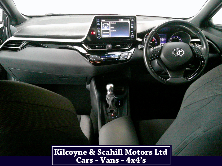 2020 Toyota C-HR - image 15