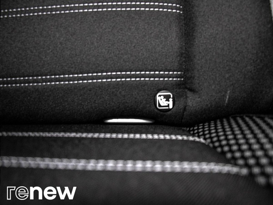 2022 Dacia Duster - image 22