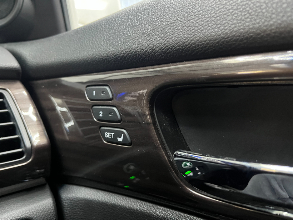2017 Honda Accord - image 13
