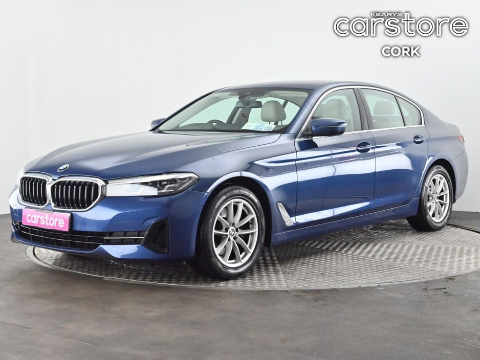 2021 BMW 5 Series - image 7