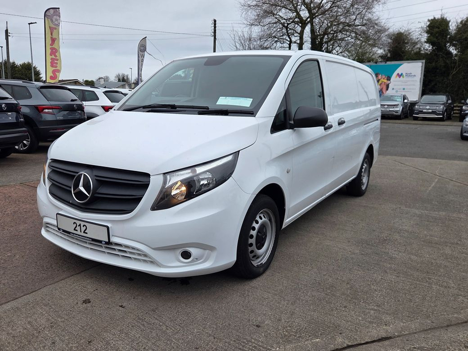 2021 Mercedes-Benz Vito - image 3