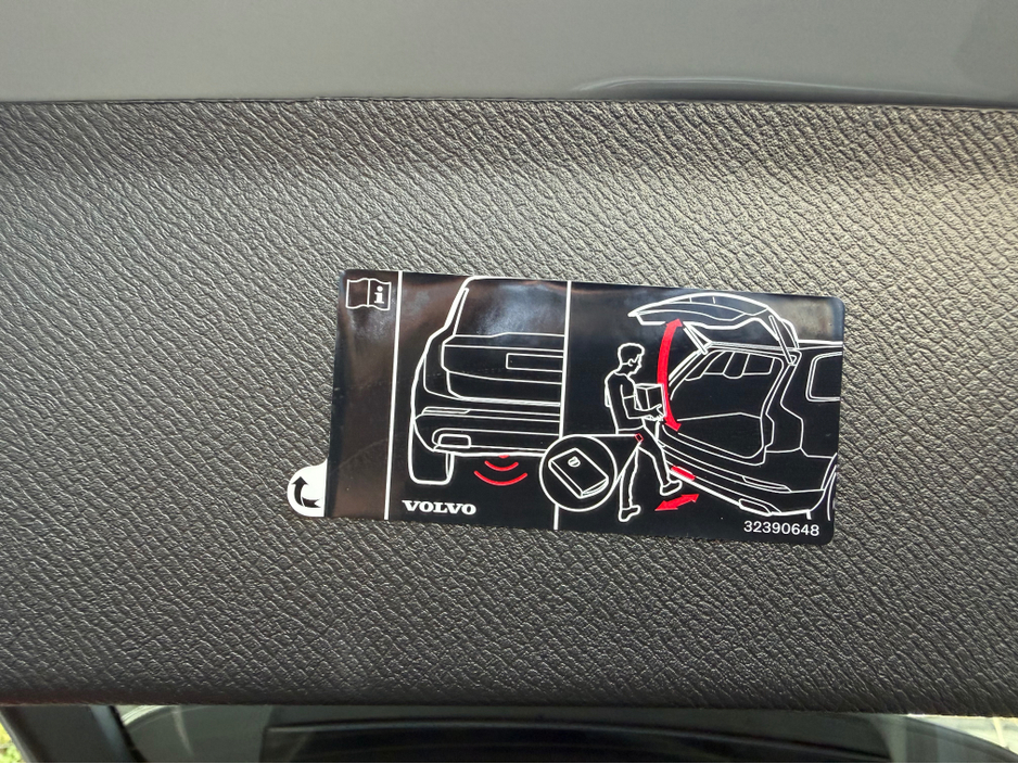 2025 Volvo XC90 NEW MODEL//PLUS DARK T8 RECHARGE//GREAT SPECIFICATION//PANORAMIC ROOF//SIMI AND AA DEALER €79,900