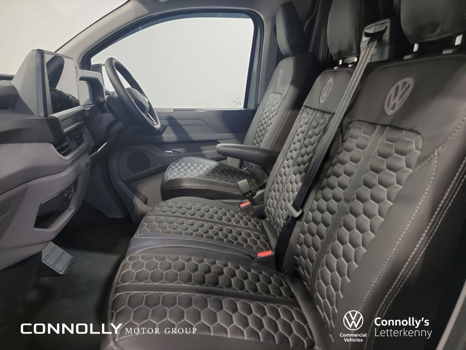 2026 Volkswagen Transporter - image 4