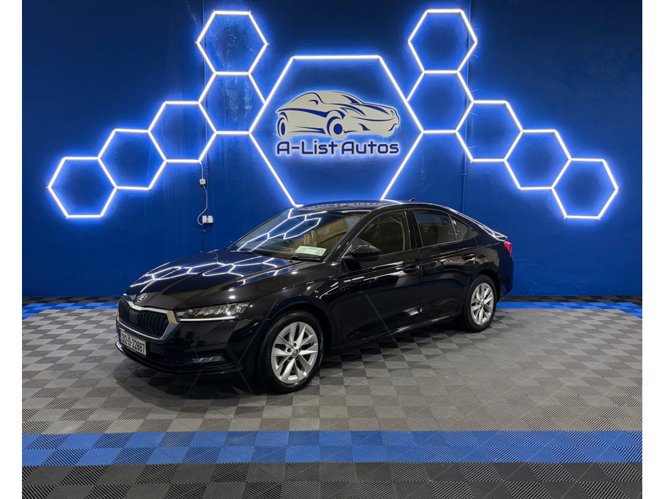 2021 Skoda Octavia - image 6