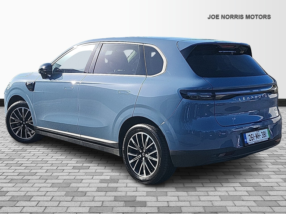 2026 Leapmotor B10 - image 3