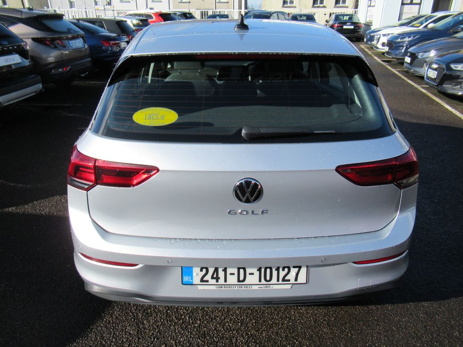 2024 Volkswagen Golf Life 2.0 TDI 115HP 5DR €30,950