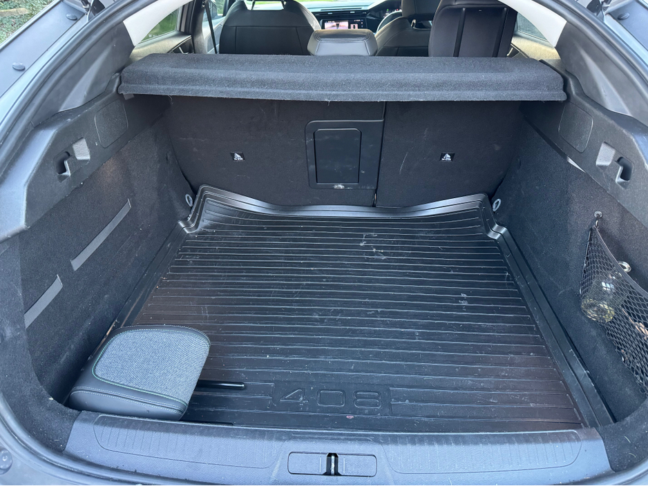 2024 Peugeot 408 ALLURE 1.2 130 AUTOMATIC 6 €30,995