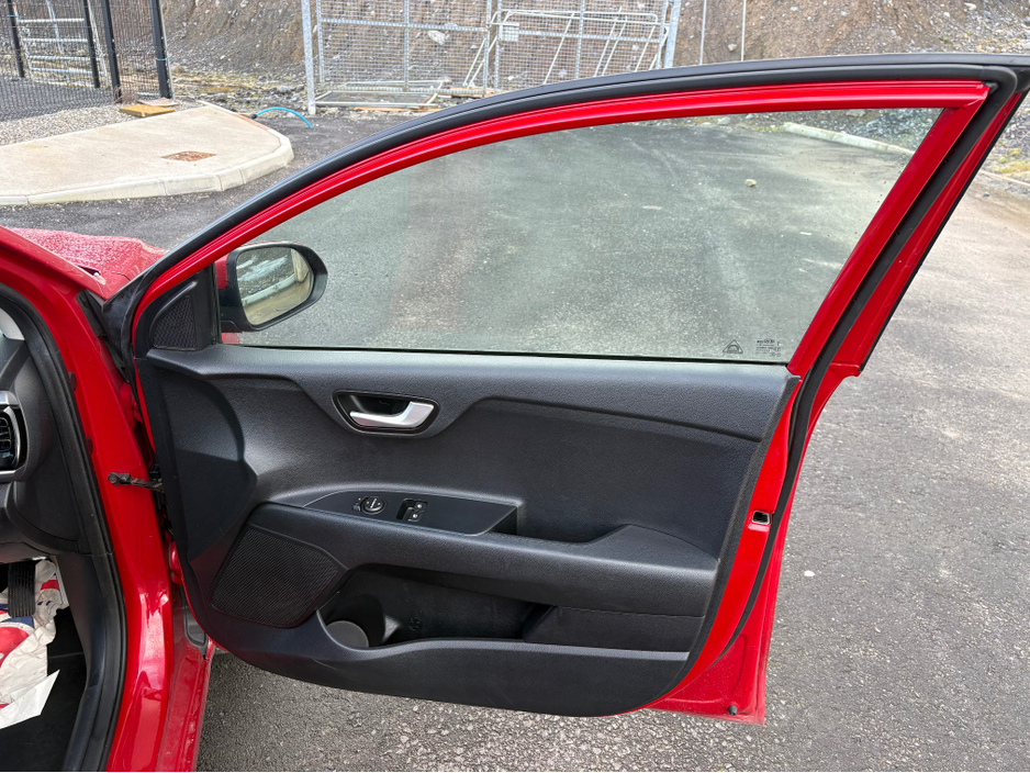 2018 Kia Rio - image 11