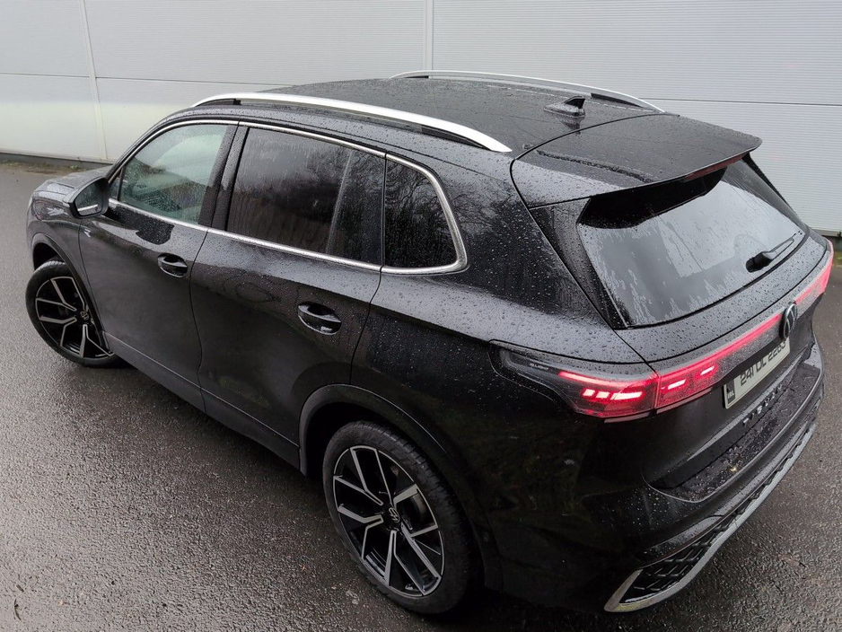 2024 Volkswagen Tiguan 2.0 TDI 150HP R-Line DSG Electric Boot €52,995