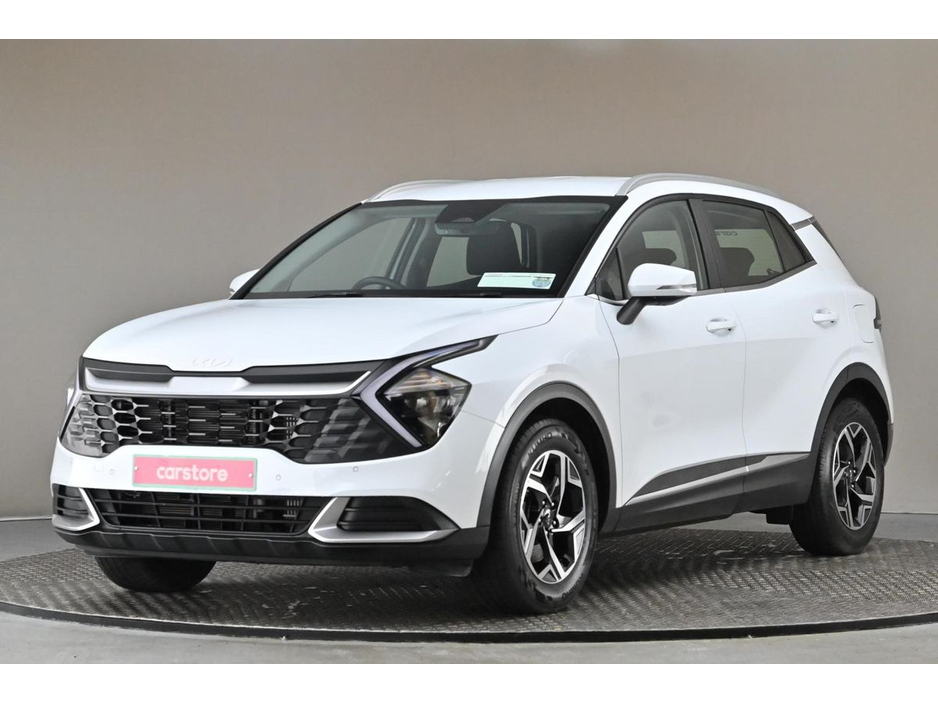 2025 Kia Sportage - image 3