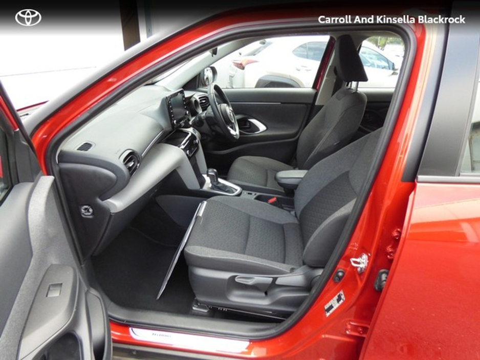 2023 Toyota Yaris Cross Hybrid Luna €26,950