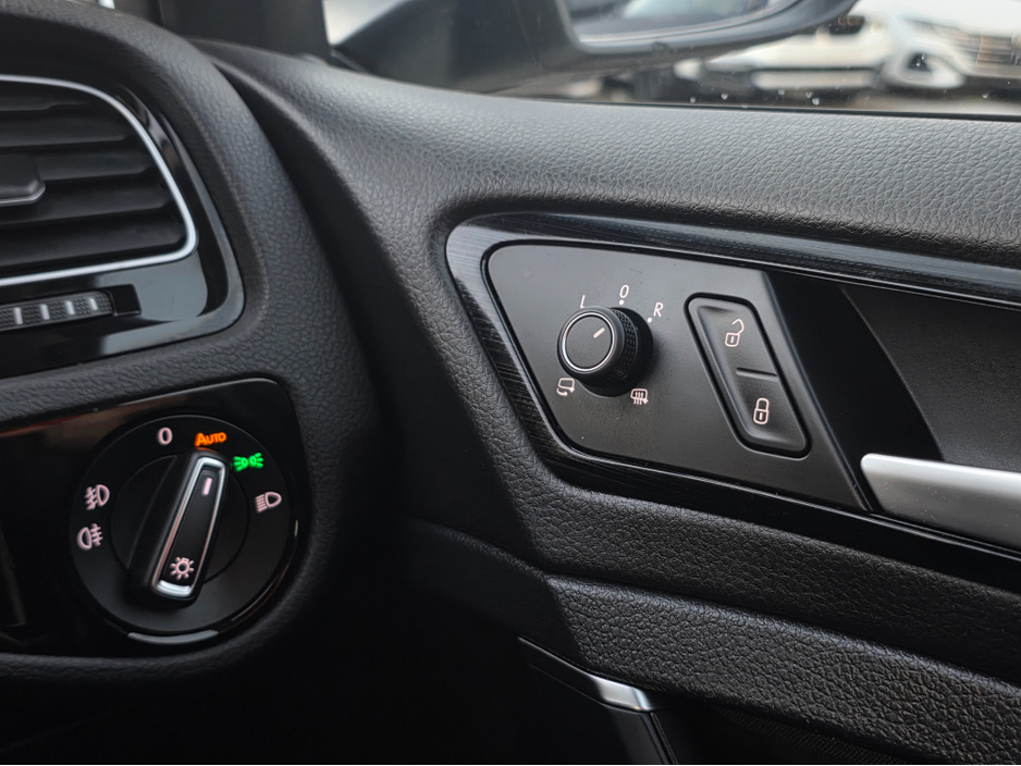 2018 Volkswagen Golf ( 182 REG ) 1.4 HIGHLINE VIRTUAL CLOCKS  SAT NAV PACK - -REVERSE CAMERA - NAVIGATION - CARPLAY - ANDROID AUTO- BLIND SPOT REAR TRAFFIC ASSIST - DISCOVER PRO €18,950