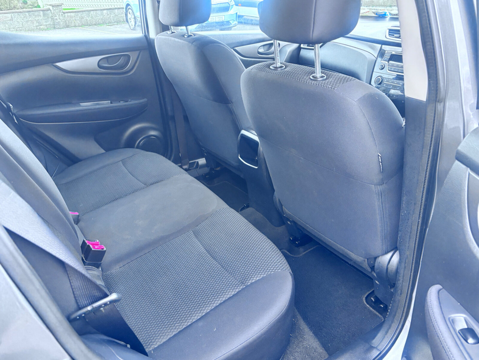 2016 Nissan Qashqai - image 10