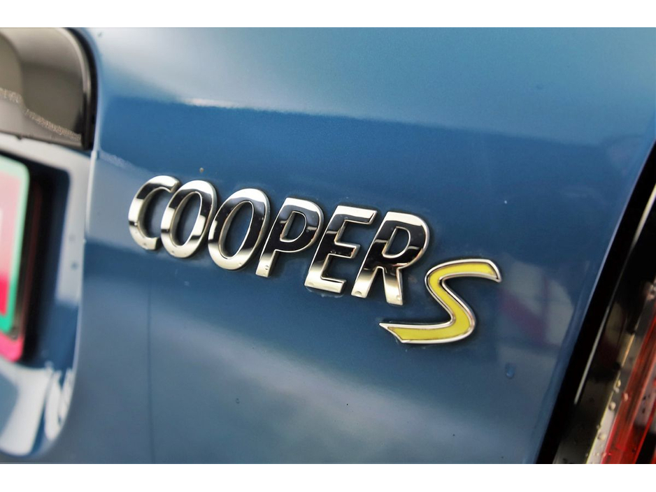 2021 MINI Hatch - image 14