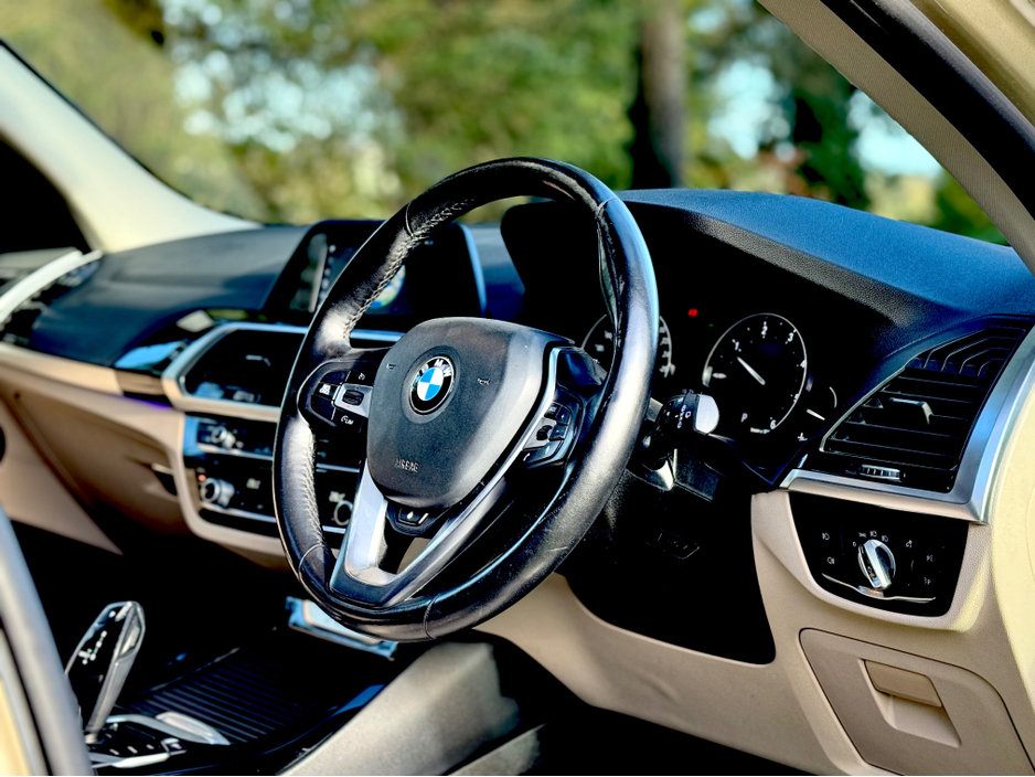 2018 BMW X3 - image 18