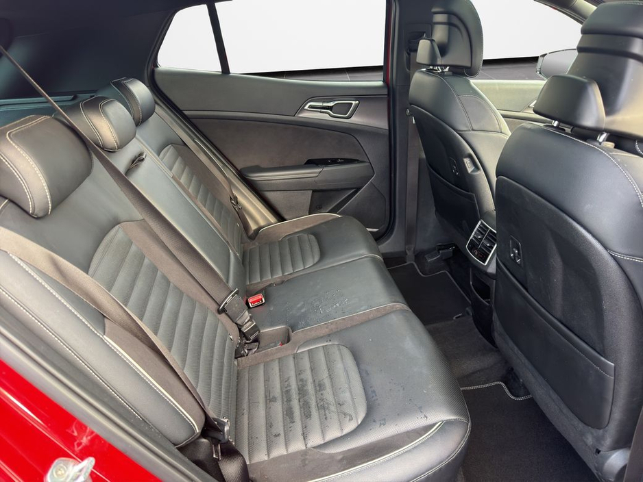 2023 Kia Sportage - image 13