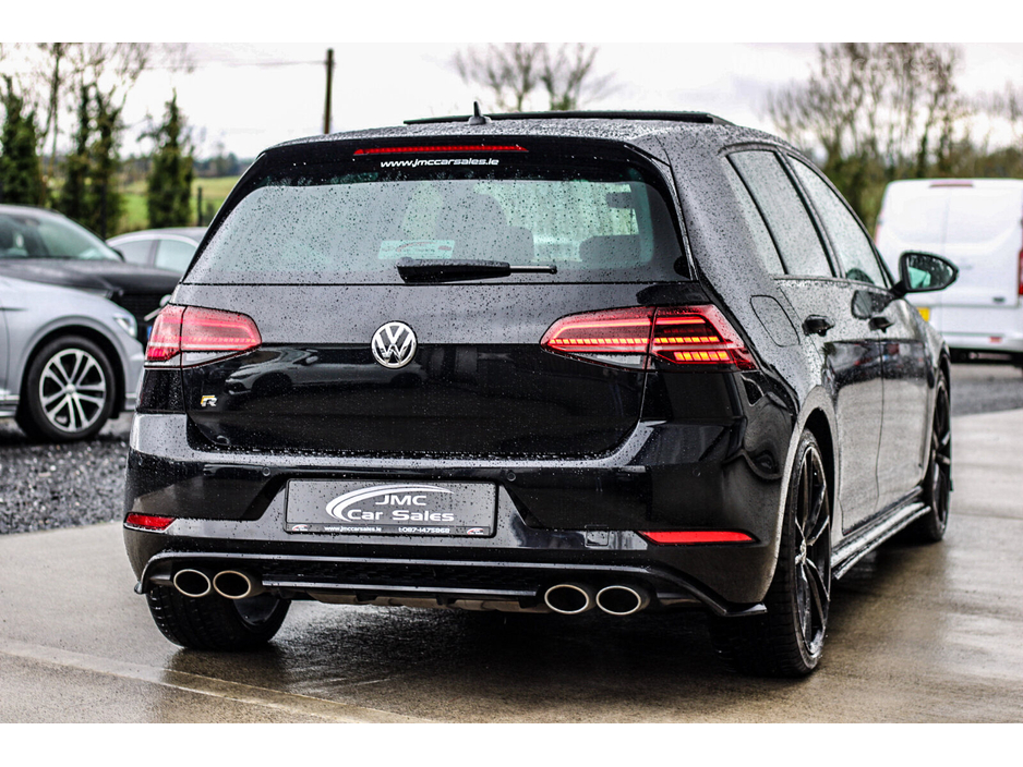 2019 Volkswagen Golf - image 9