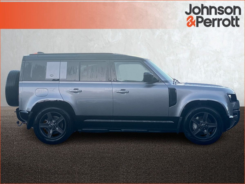 2024 Land Rover Defender 110 2.0 Si4 PHEV S (Land Rover Warranty until 2029) €89,900