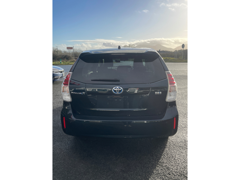 2016 Toyota Prius Alpha 2016 Toyota Prius Alpha €16,950