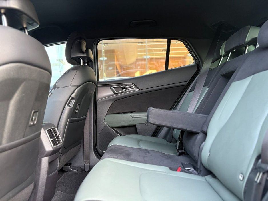 2025 Kia Sportage - image 4