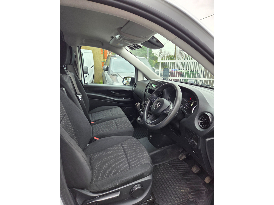 2021 Mercedes-Benz Vito 110 KA/L CLASSIC 6DR €13,000