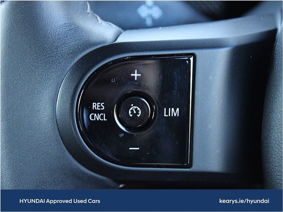 2023 MINI Hatch - image 19