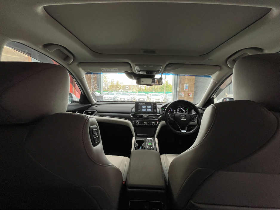 2018 Honda Accord - image 20