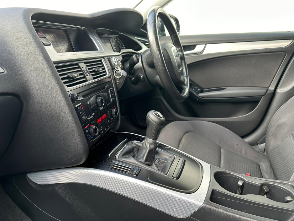 2009 Audi A4 - image 13