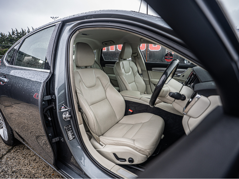 2017 Volvo S90 2017 Volvo S90 2.0d Auto/High spec/1yr warranty €19,888