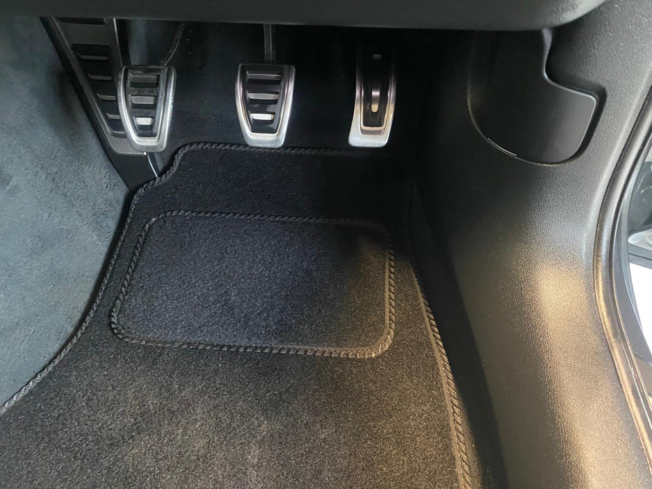 2017 Audi A4 - image 27