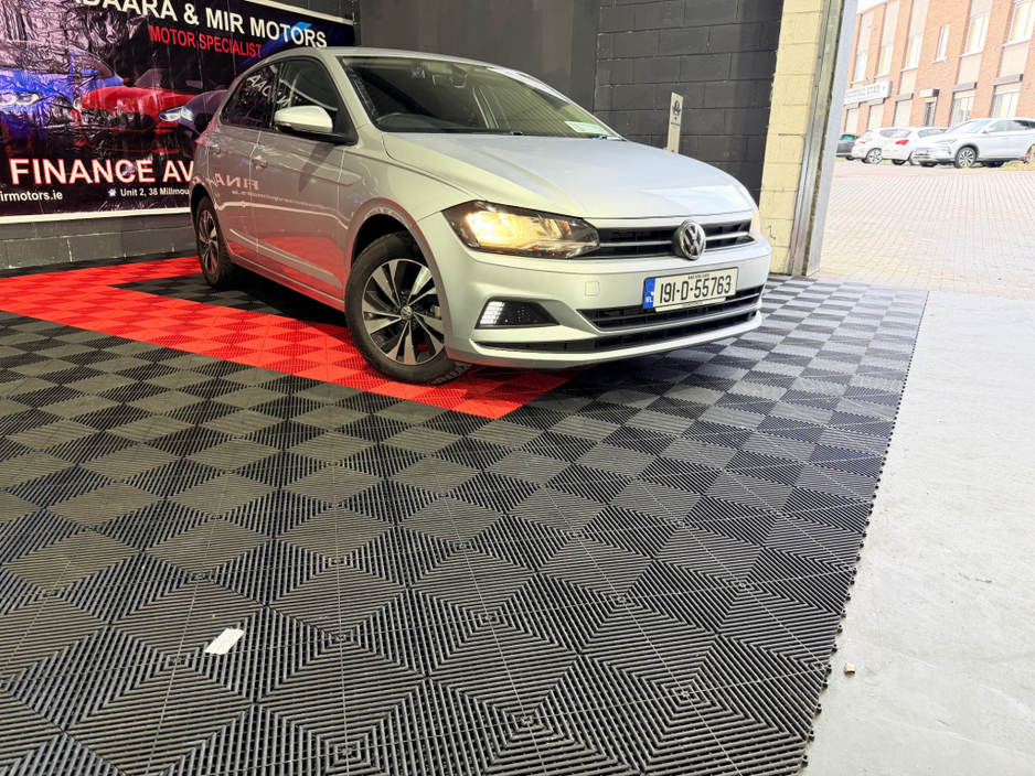 2019 Volkswagen Polo ABA-AWCHZ €16,499