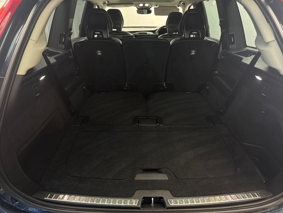 2024 Volvo XC90 - image 10