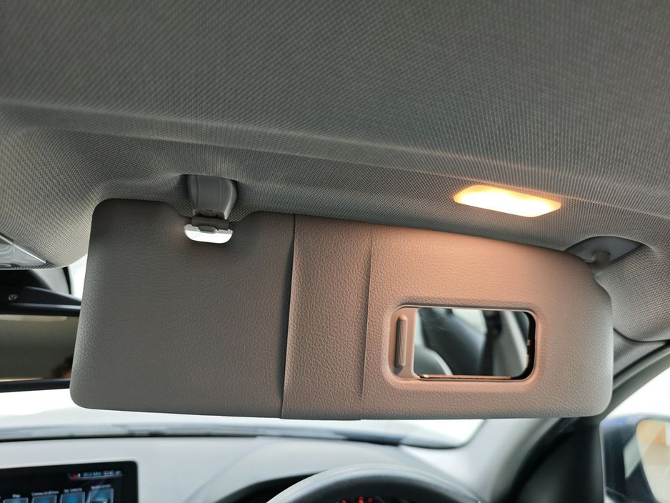 2017 BMW 1 Series - image 34