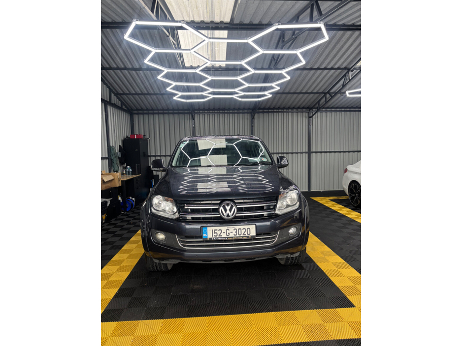 2015 Volkswagen Amarok - image 3