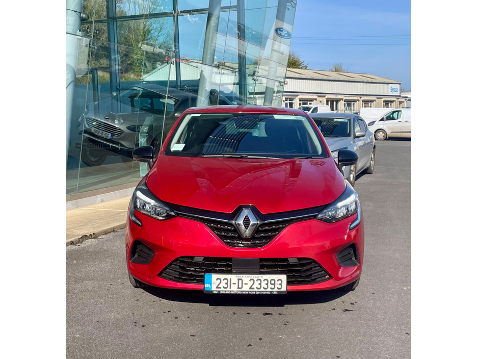 2023 Renault Clio - image 10