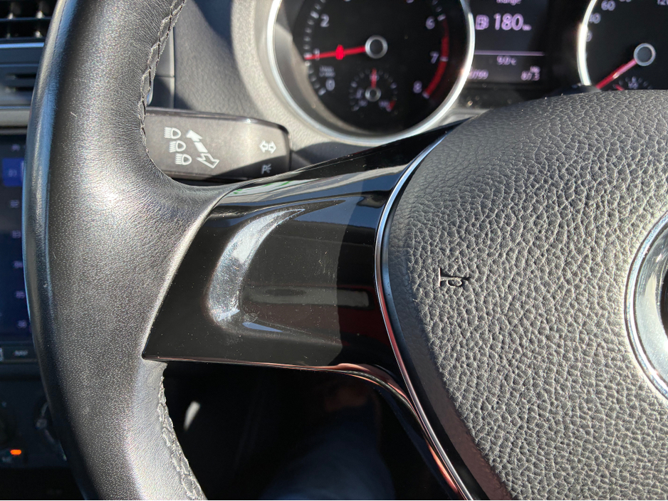 2015 Volkswagen Polo DBA-6RCJZ €12,500