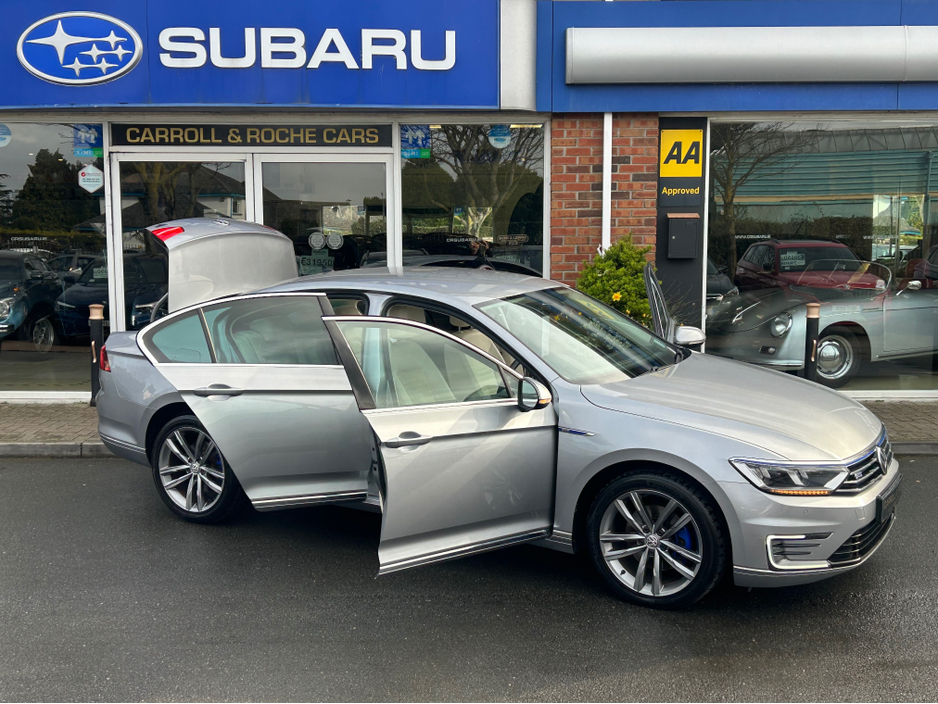 2018 Volkswagen Passat - image 35