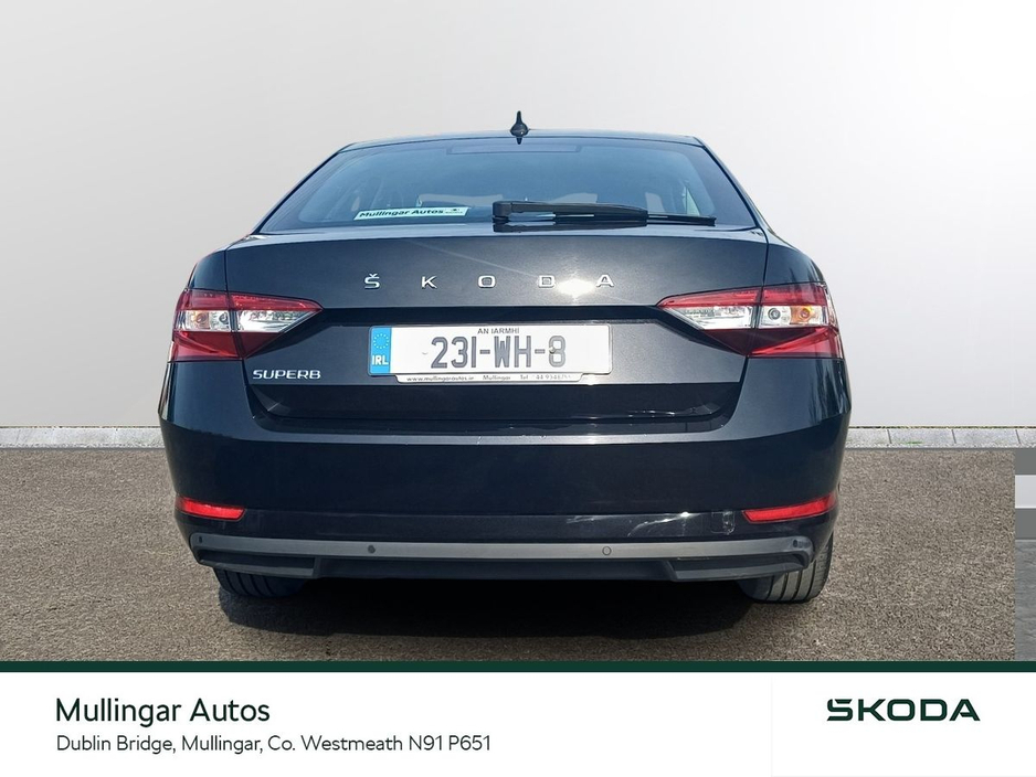 2023 Skoda Superb - image 14