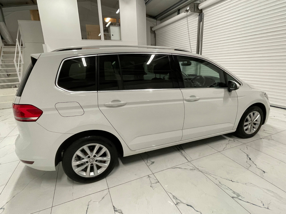 2018 Volkswagen Touran  €20,895