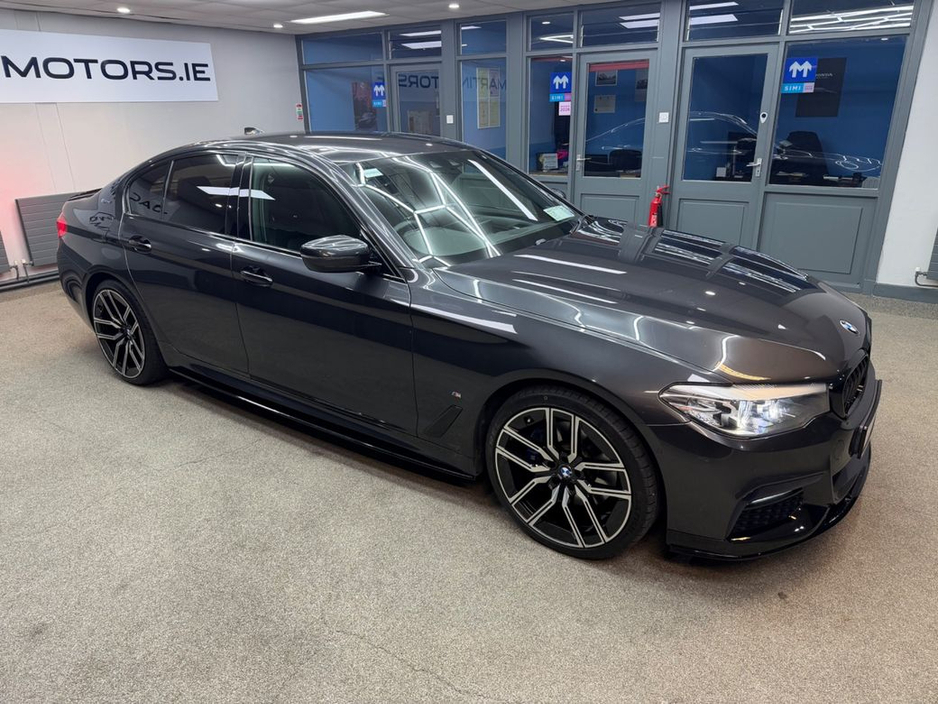 2019 BMW 5 Series - image 10