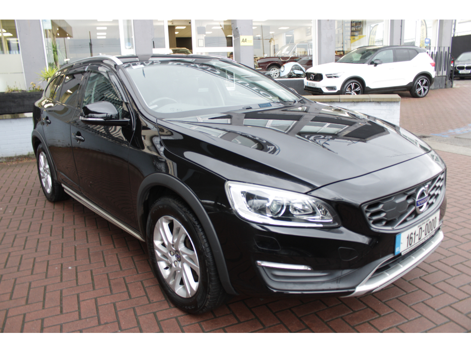 2016 Volvo V60 CROSS COUNTRY 2.0D4 180BHP  CROSS COUNTRY EDITION 5DR ESTATE AUTOMATIC // STUNNING CAR WITH ONLY 152, 000 KMS // BUY WITH CONFIDENCE AA AND SIMI APPROVED DEALER 2025 // FINANCE ARRANGED // ALL TRADE INS WELCOME // €15,950