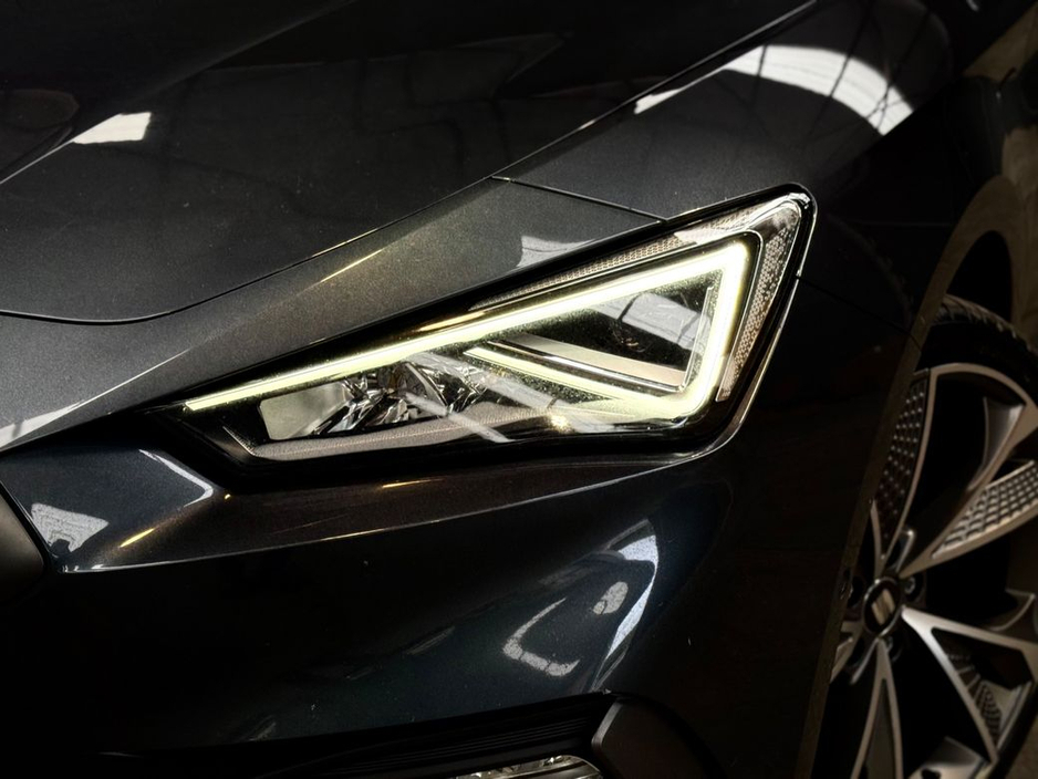 2020 SEAT Leon FR DSG // UPGRADED LIP KIT // PLUG IN HYBRID // 12 MONTH WARRANTY // €19,950