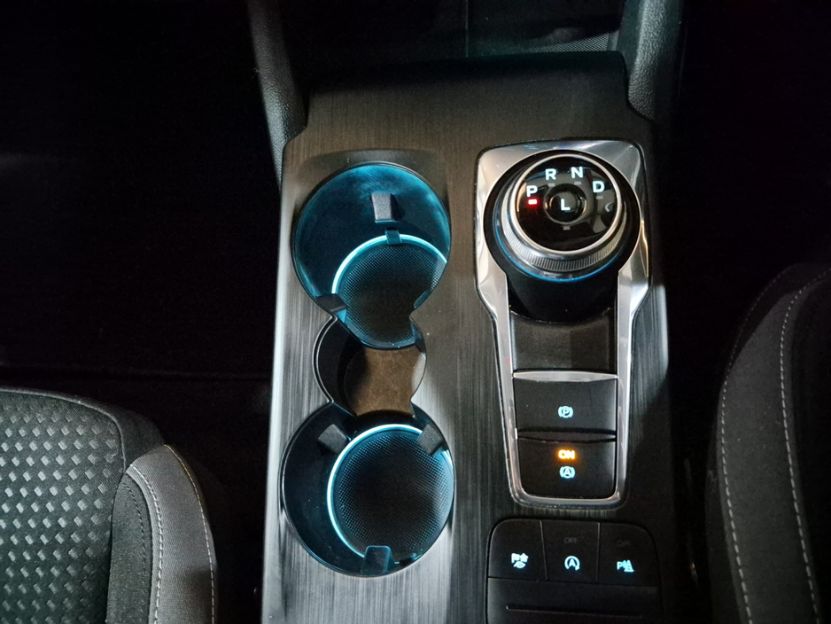 2022 Ford Focus - image 15