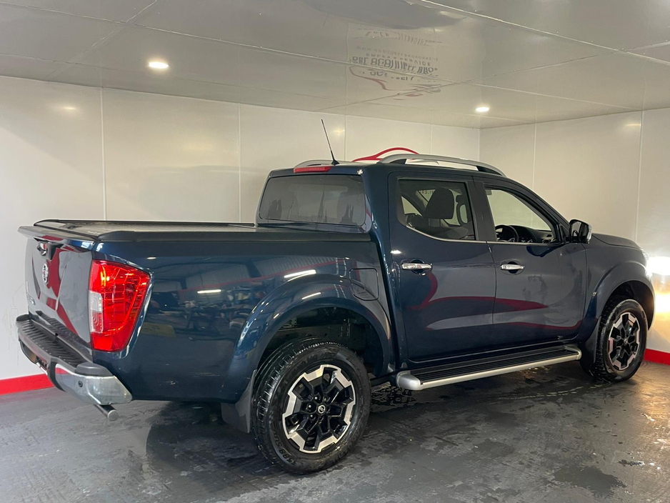 2021 Nissan Navara - image 13